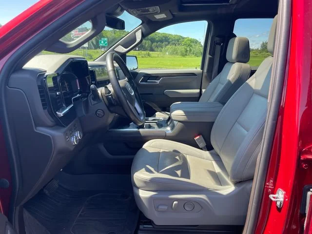 Used 2024 Volcanic Red Tintcoat GMC SLT image 11