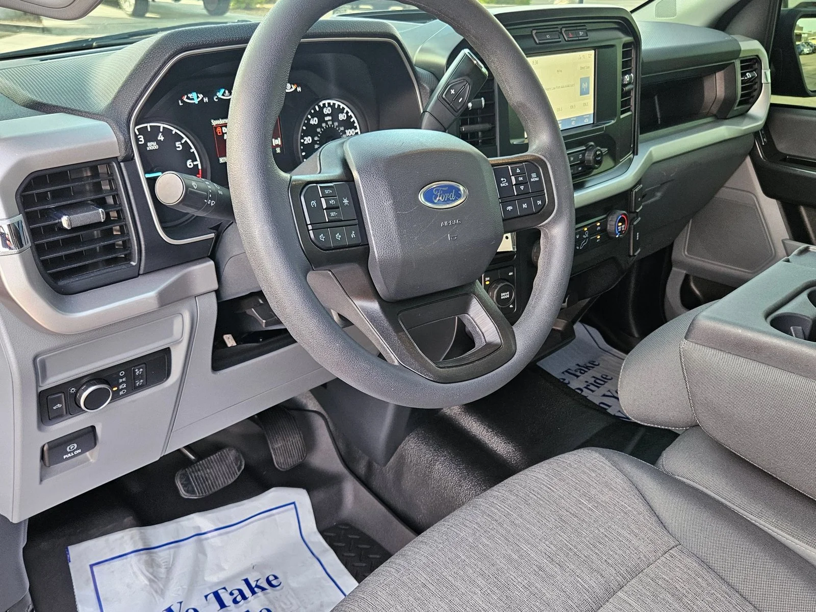 Used 2022 Antimatter Blue Metallic Ford XL image 10