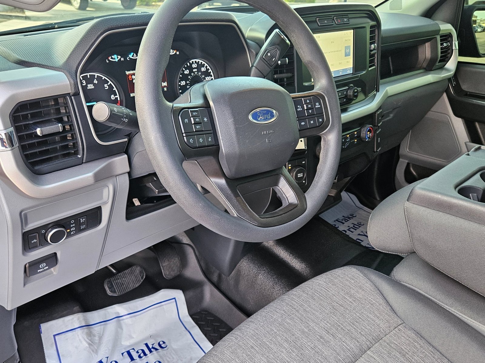 Used 2022 Antimatter Blue Metallic Ford XL image 10