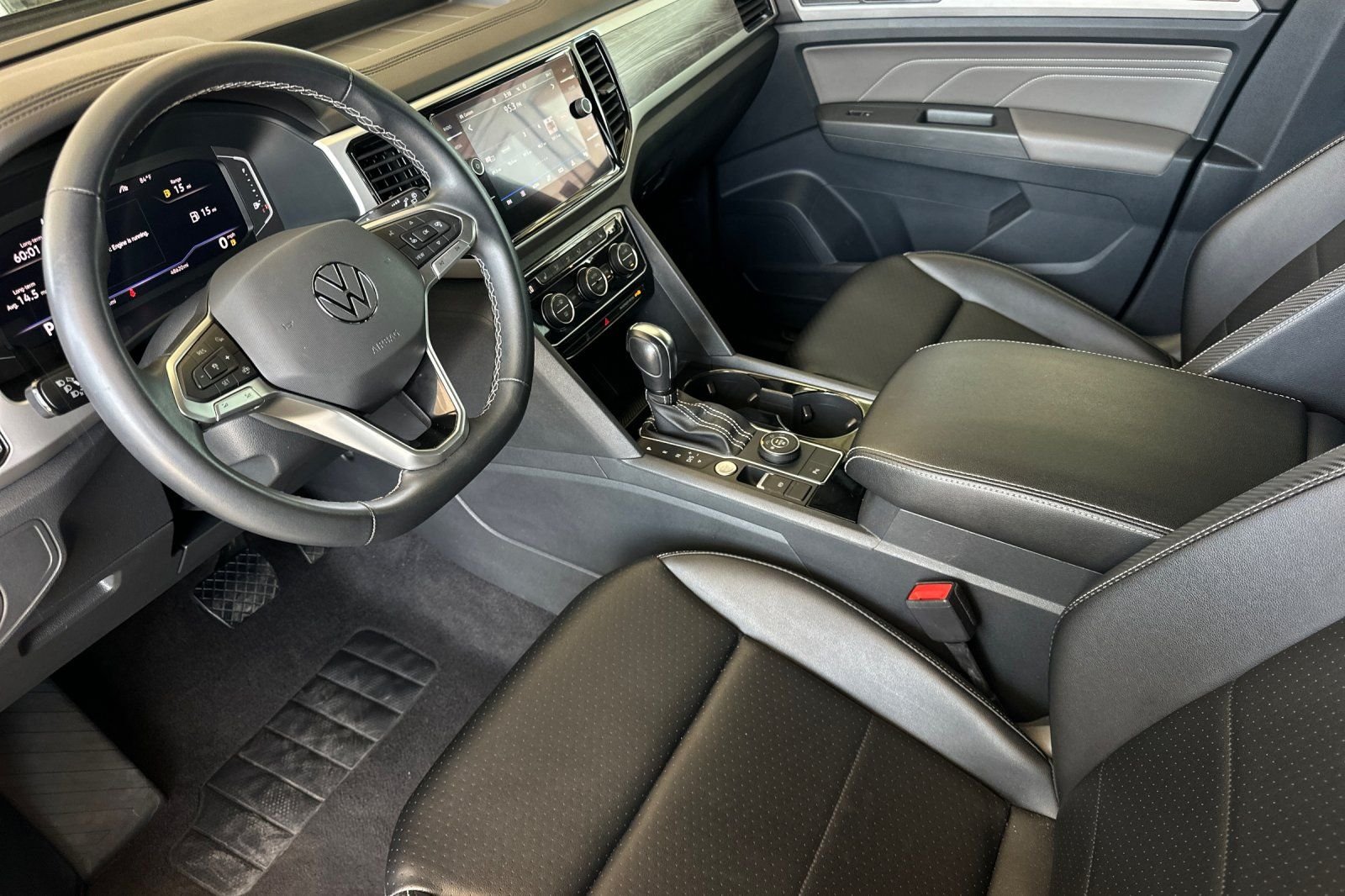 2022 Volkswagen Atlas Cross Sport SE w/Tech - Photo 10