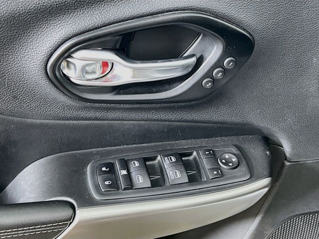 2021 Jeep Cherokee High Altitude - Photo 9