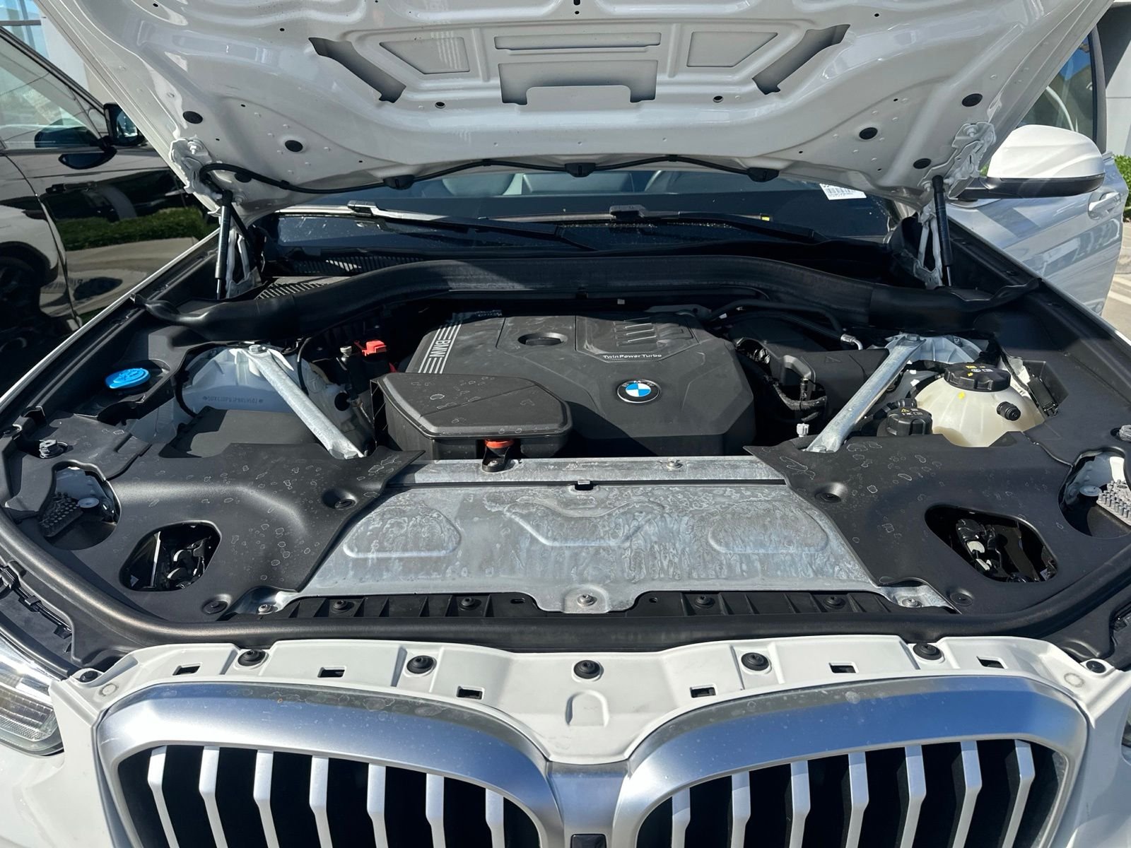 Used 2023 Alpine White BMW sDrive30i image 13