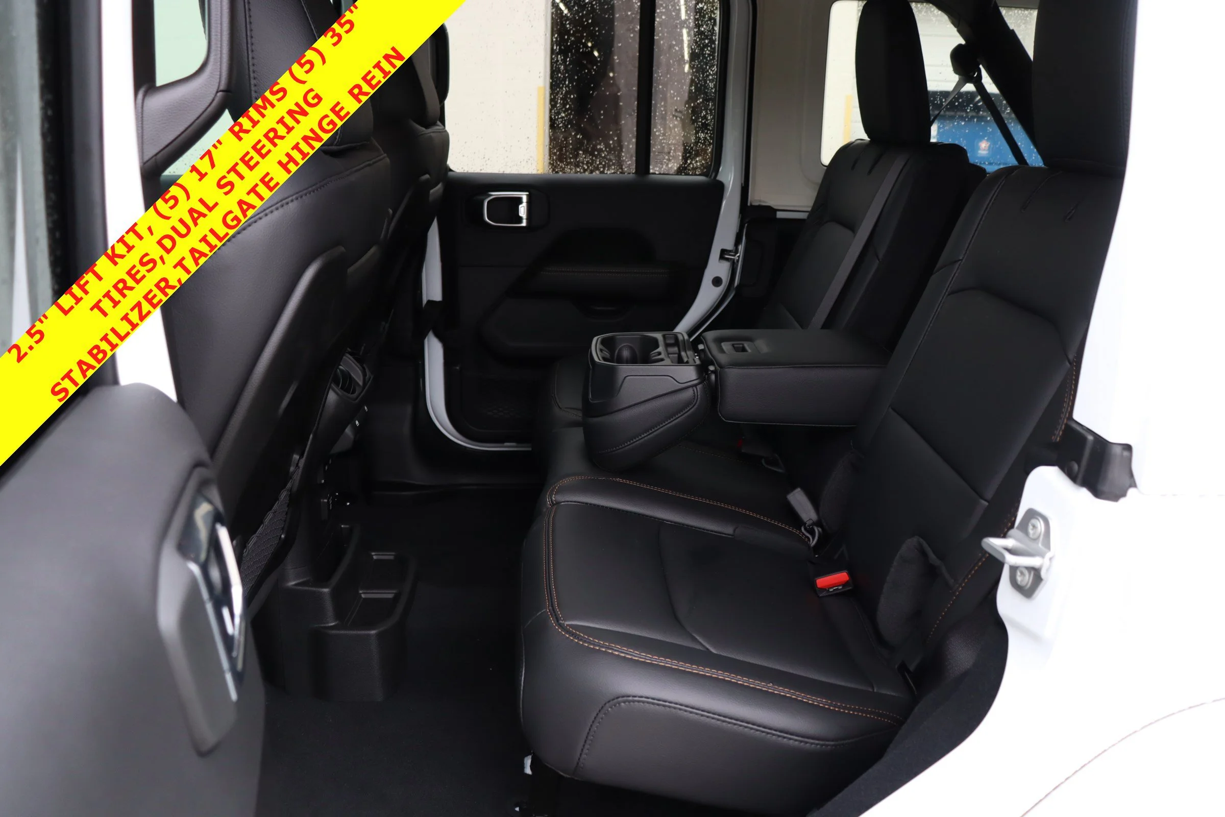 New 2026 Bright White Clear-Coat Exterior Paint Jeep Sahara image 20