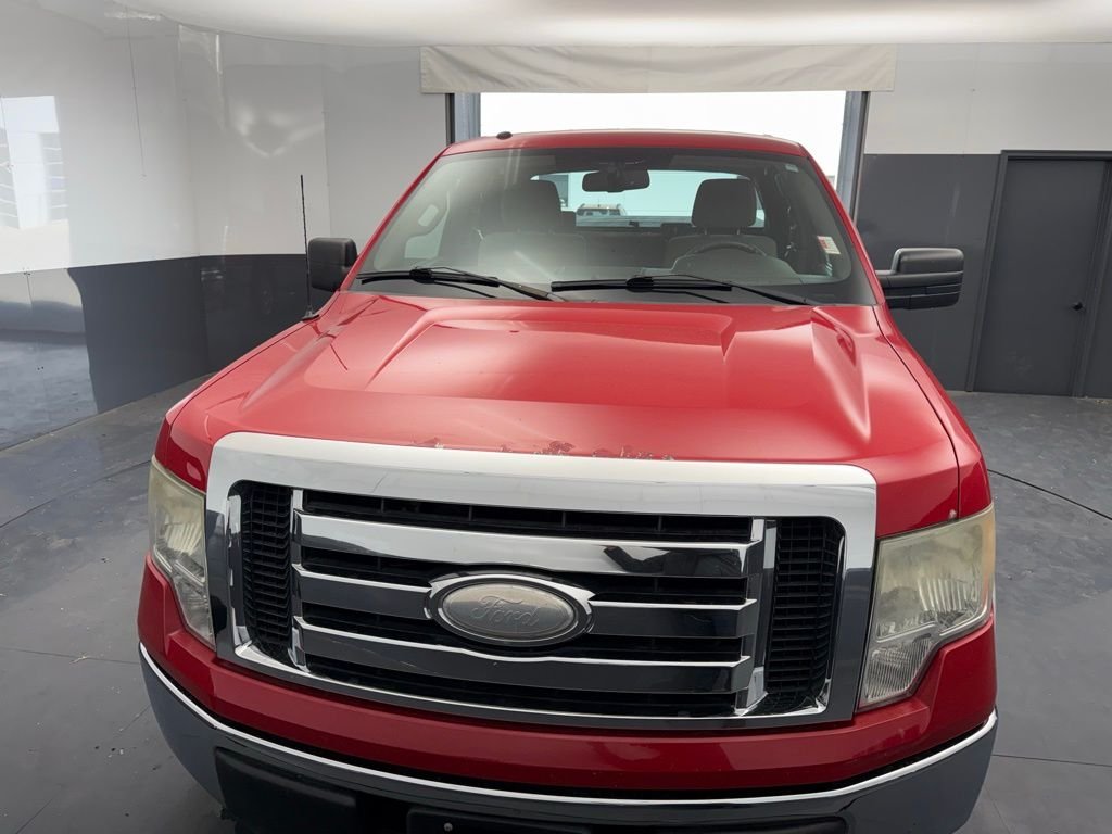 Used 2009 Red Ford  image 8