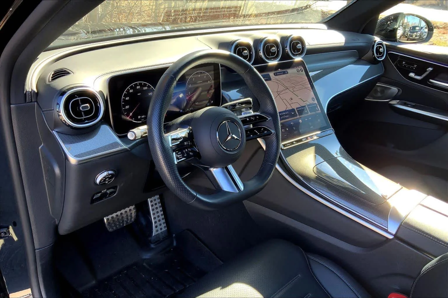 Certified Used 2024 Black Mercedes-Benz GLC 300 image 18