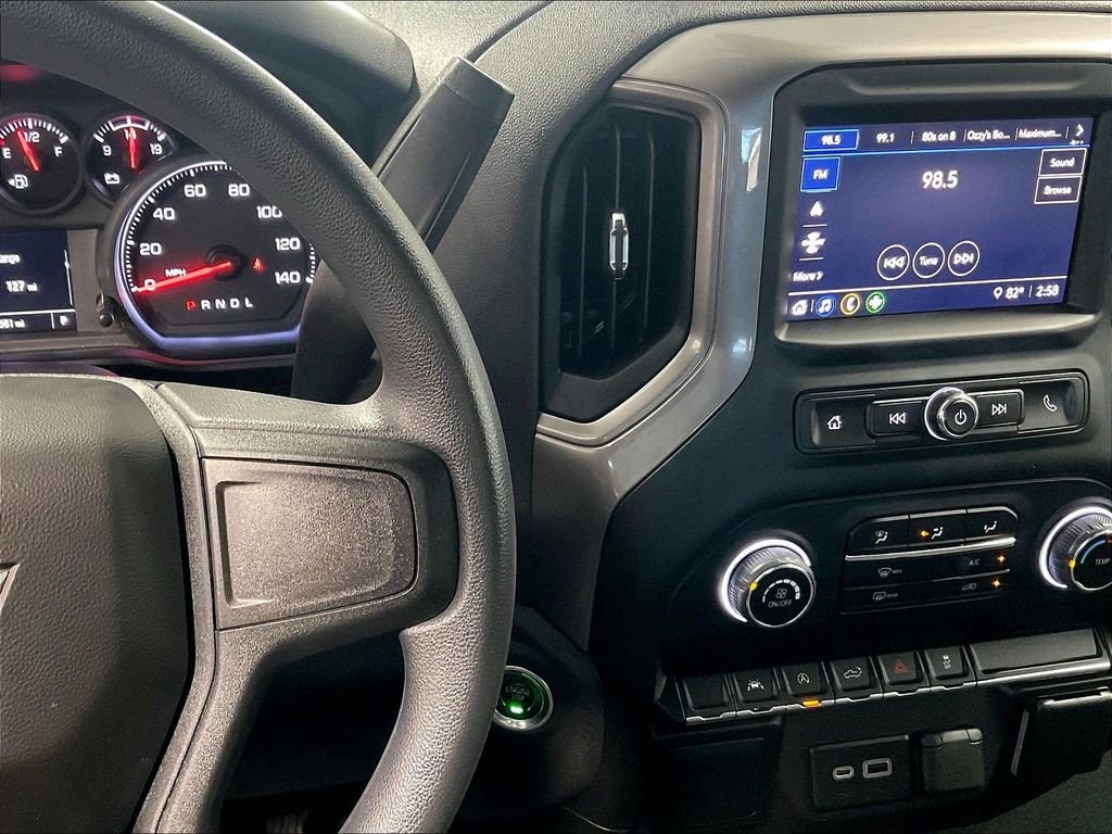 Used 2023 White Chevrolet Custom image 18