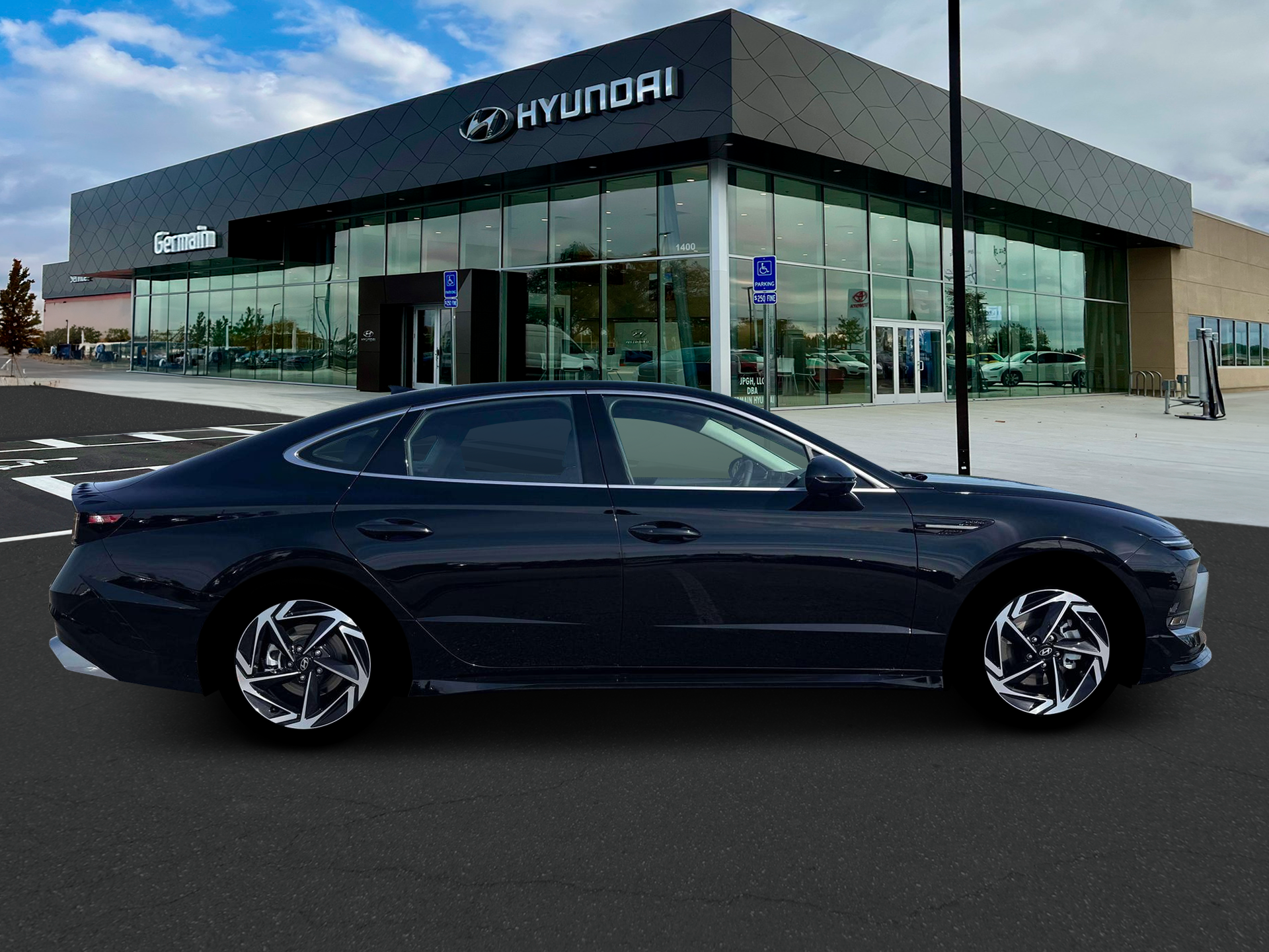New 2026 Abyss Black Hyundai SEL Sport image 9