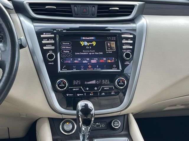Used 2023  Nissan Platinum image 15