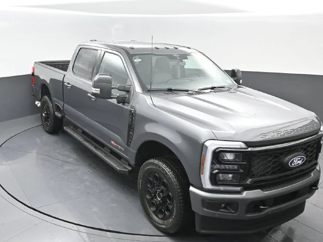 New 2027 Carbonized Gray Metallic Ford F-250® Lariat® image 21