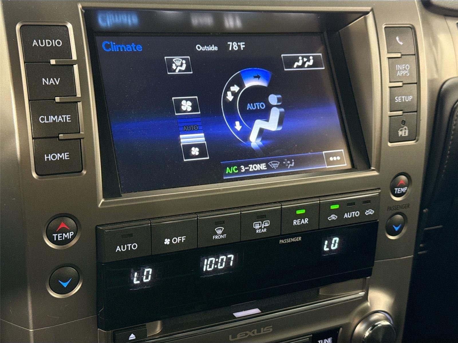 Used 2021 Atomic Silver Lexus GX 460 Premium image 26