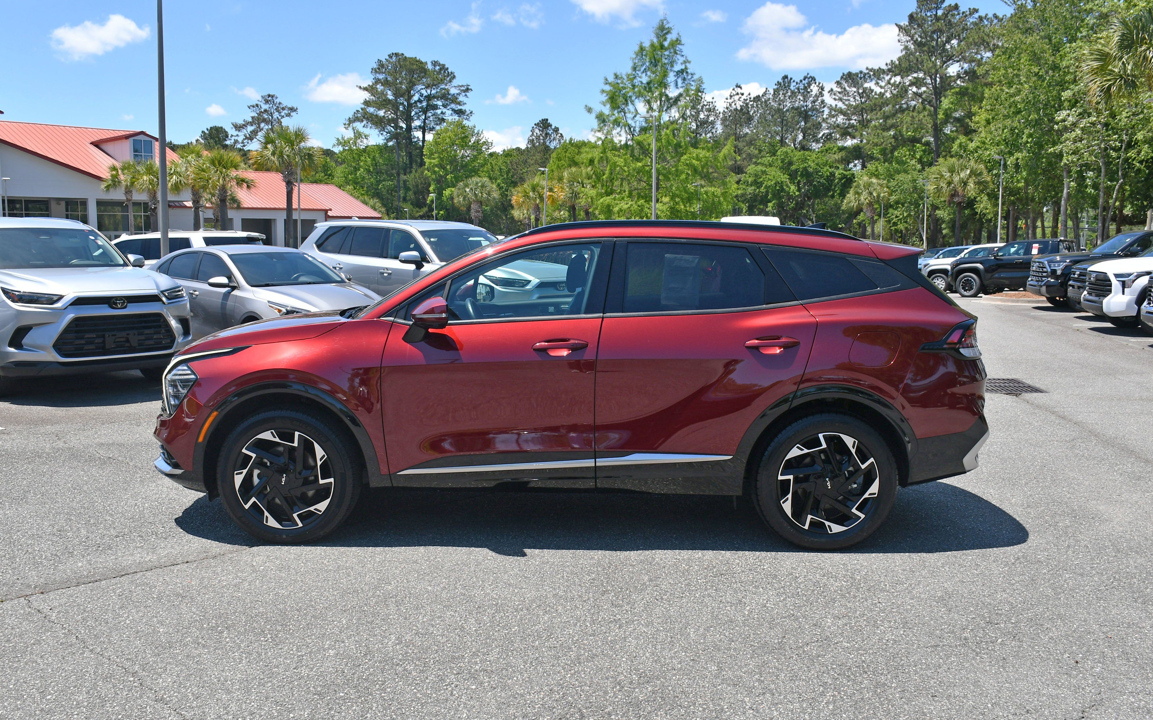 Used 2023 Red Kia SX-Prestige image 2