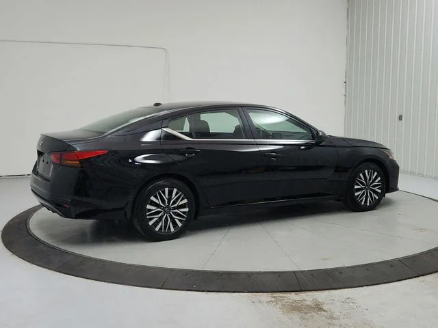 New 2026 Black Nissan 2.5 SV image 7