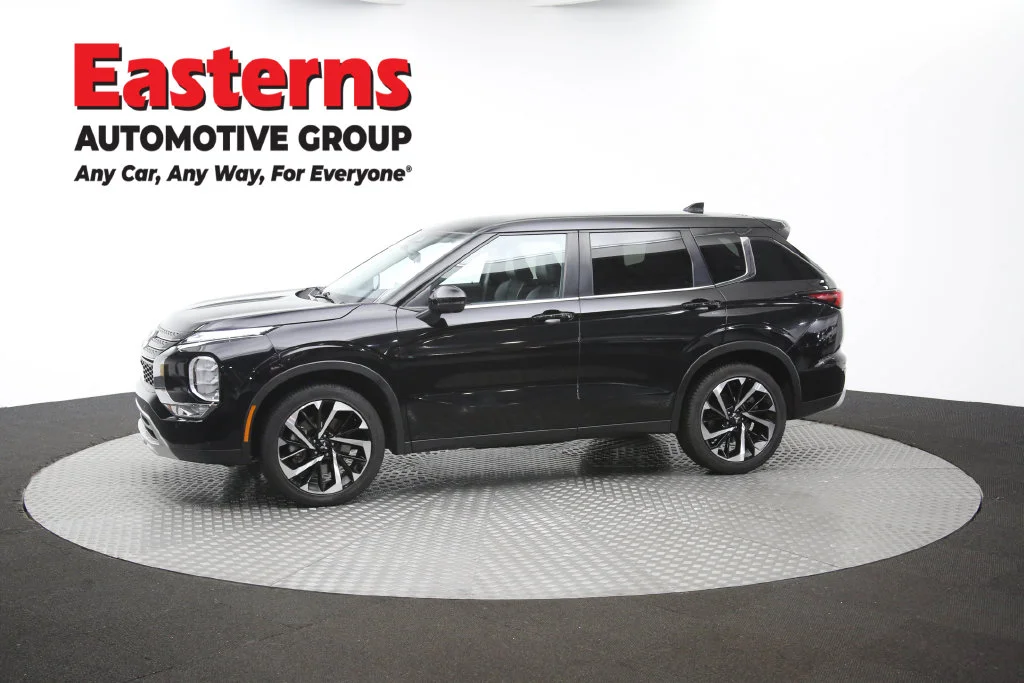 Used 2024 Black Mitsubishi SE image 59
