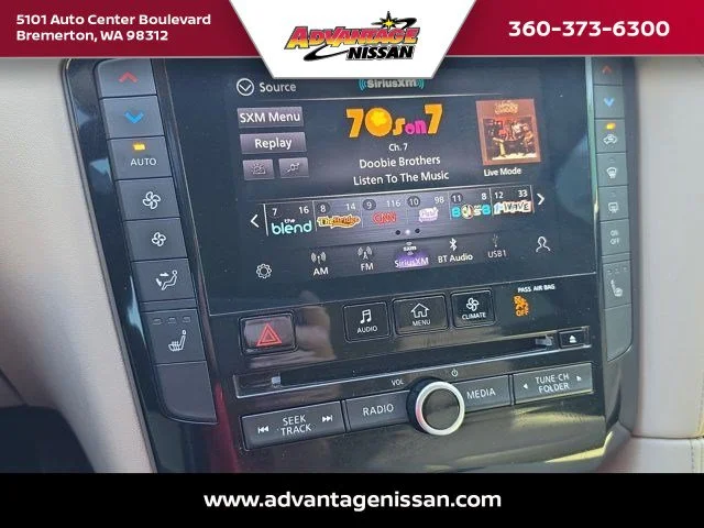 Used 2021 Black Obsidian INFINITI LUXE image 16