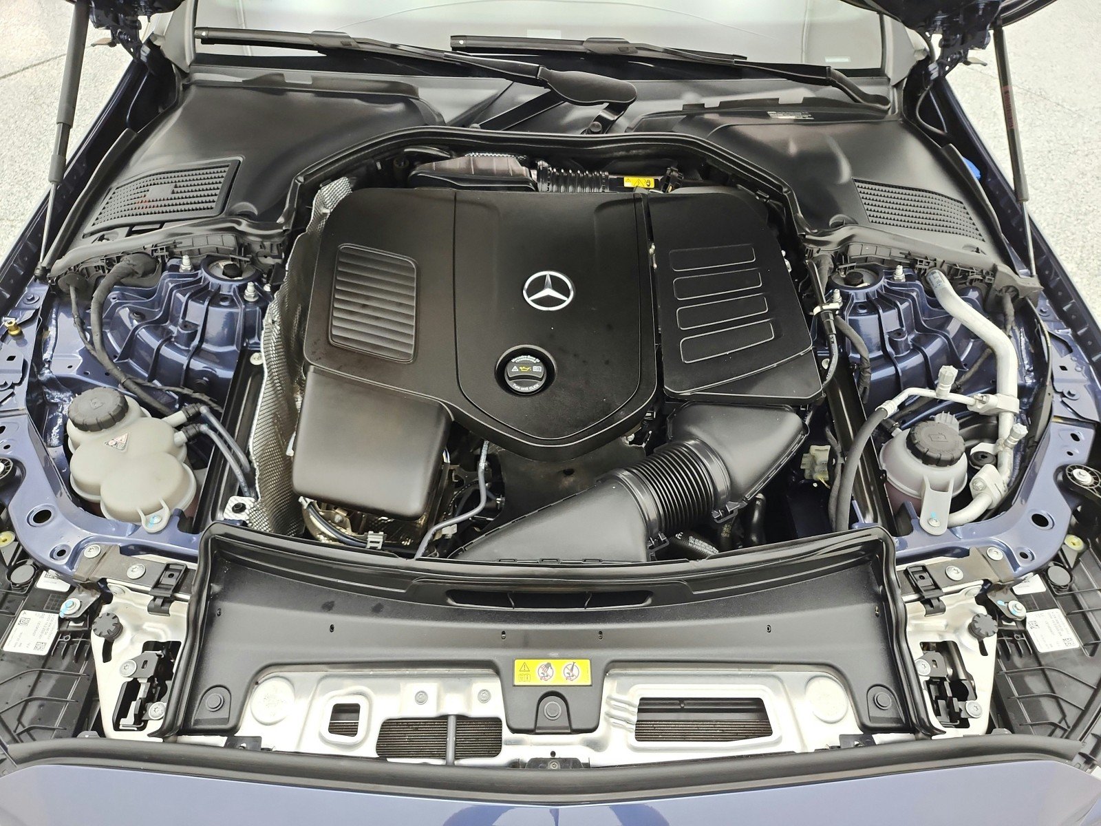 Used 2024 Twilight Blue Metallic Mercedes-Benz C 300 Sedan image 17