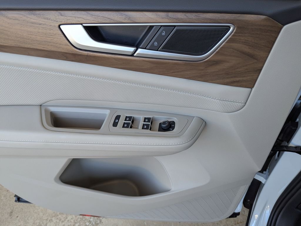 2026 Volkswagen Atlas SE - Photo 18