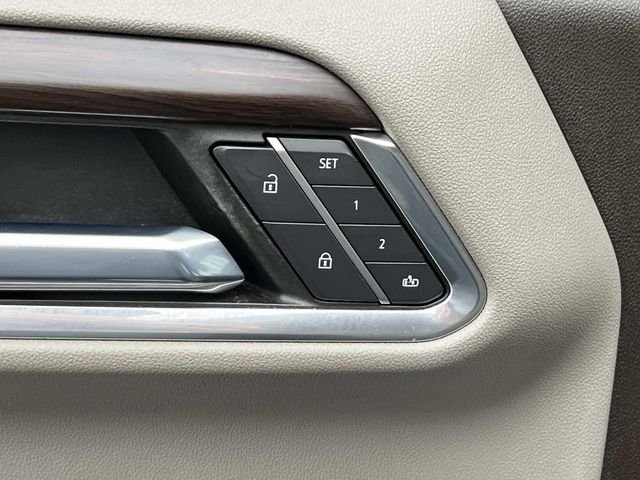 Used 2023 Silver GMC SLT image 26