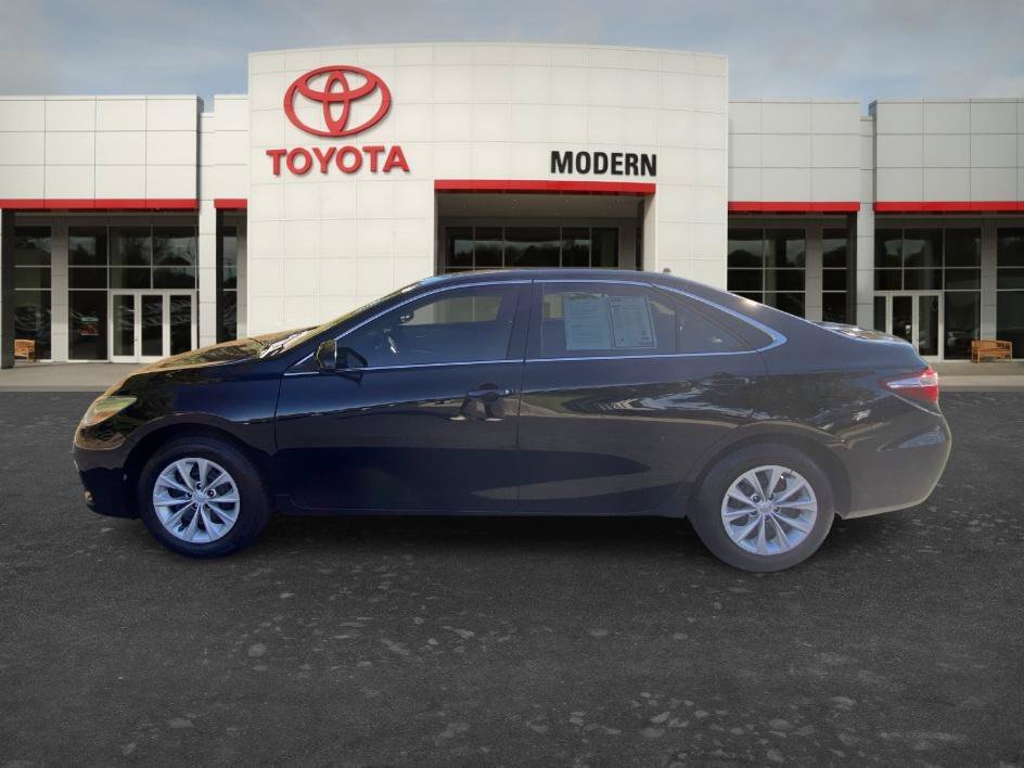 Used 2017 Midnight Black Metallic Toyota LE image 8