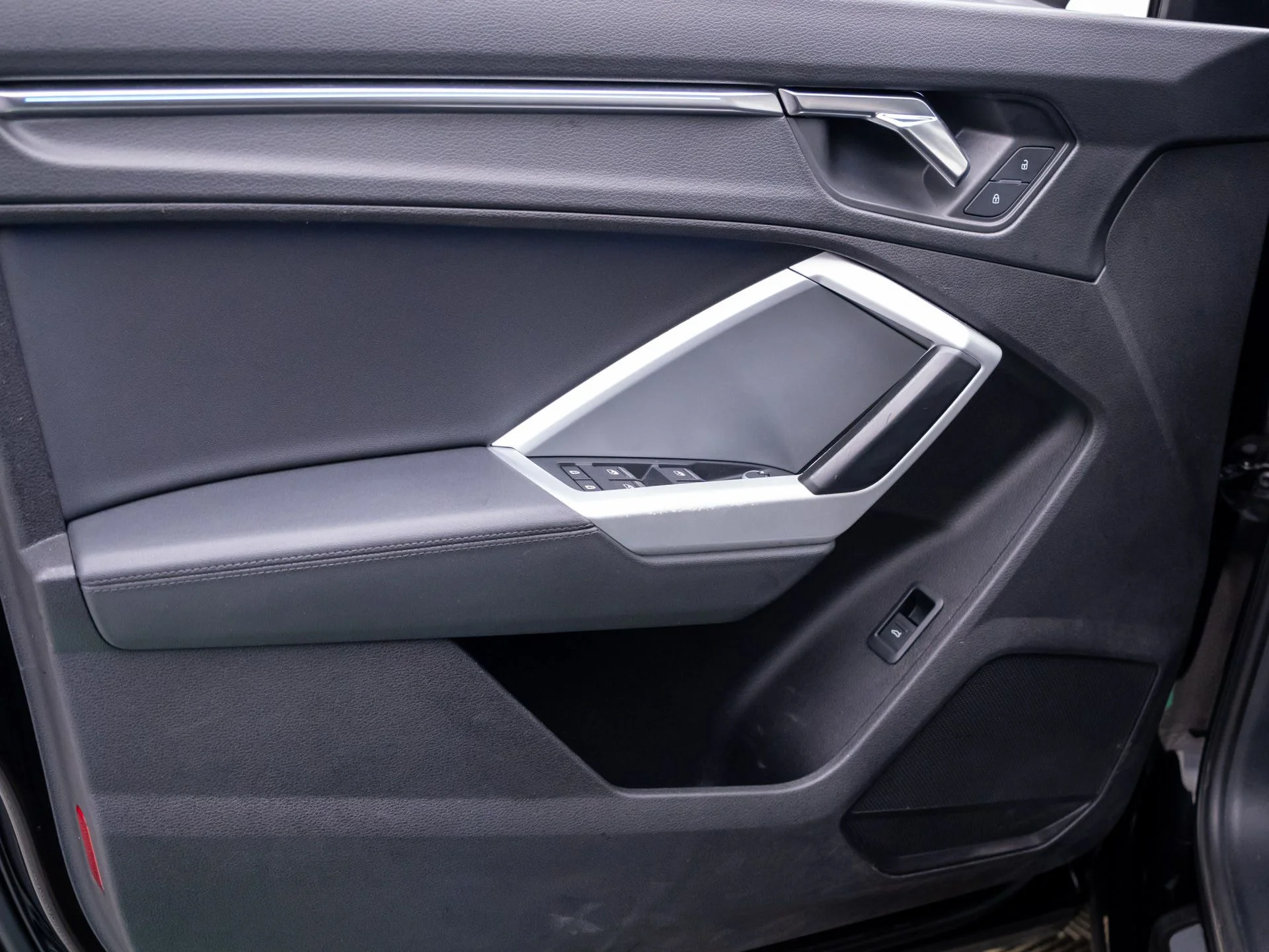 Used 2021 Black Audi Premium Plus image 13