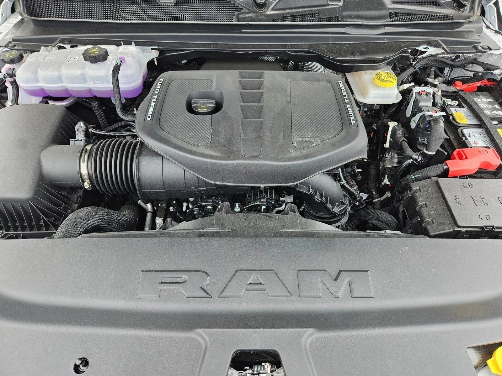 New 2026 Bright White Clear-Coat Exterior Paint RAM Longhorn image 17
