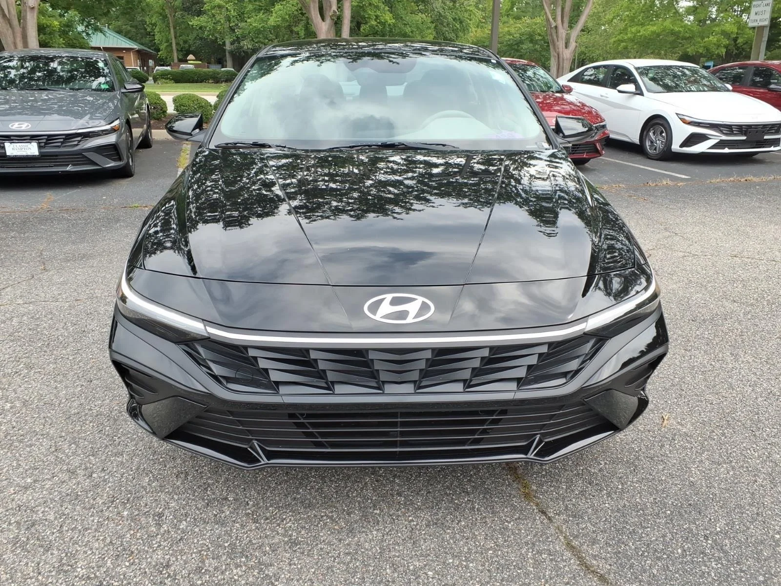 New 2026 Abyss Black Hyundai SEL Sport image 2