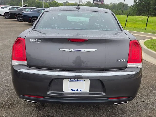 Used 2019 Gray Chrysler Touring image 12