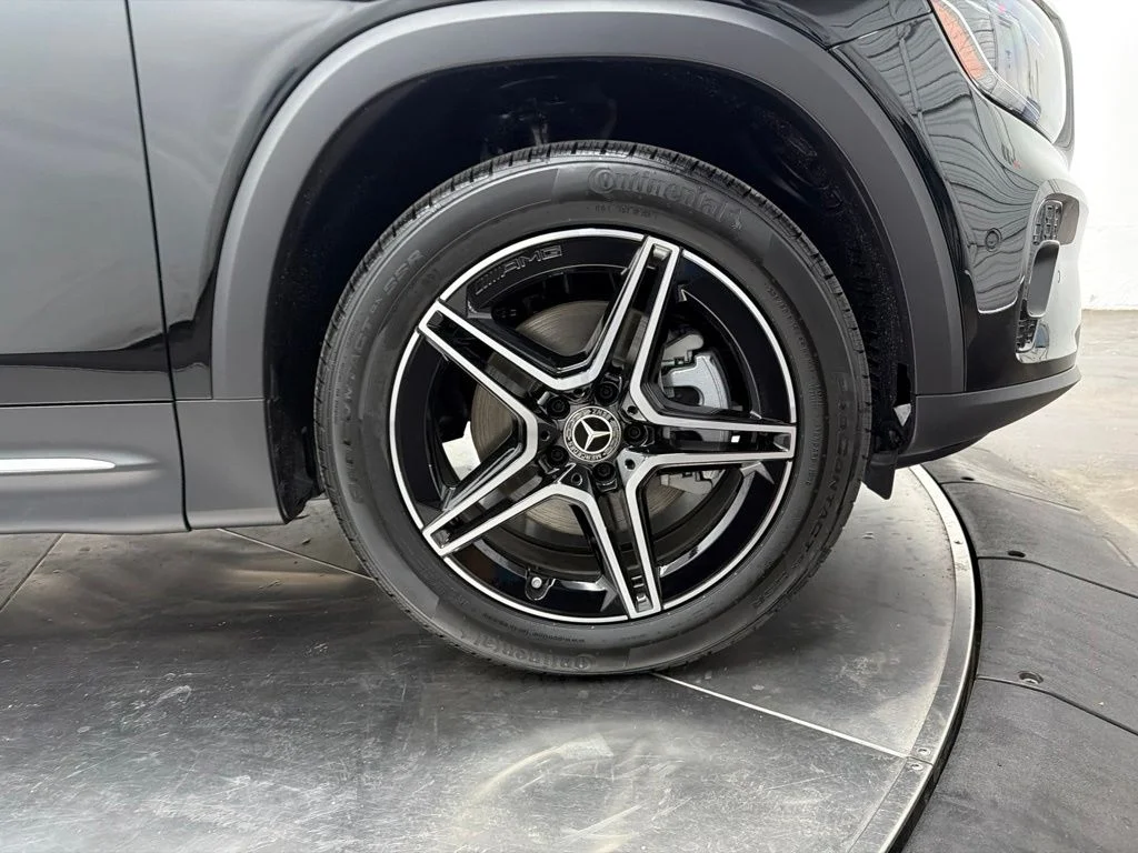 New 2026 Black Mercedes-Benz GLB 250 image 9