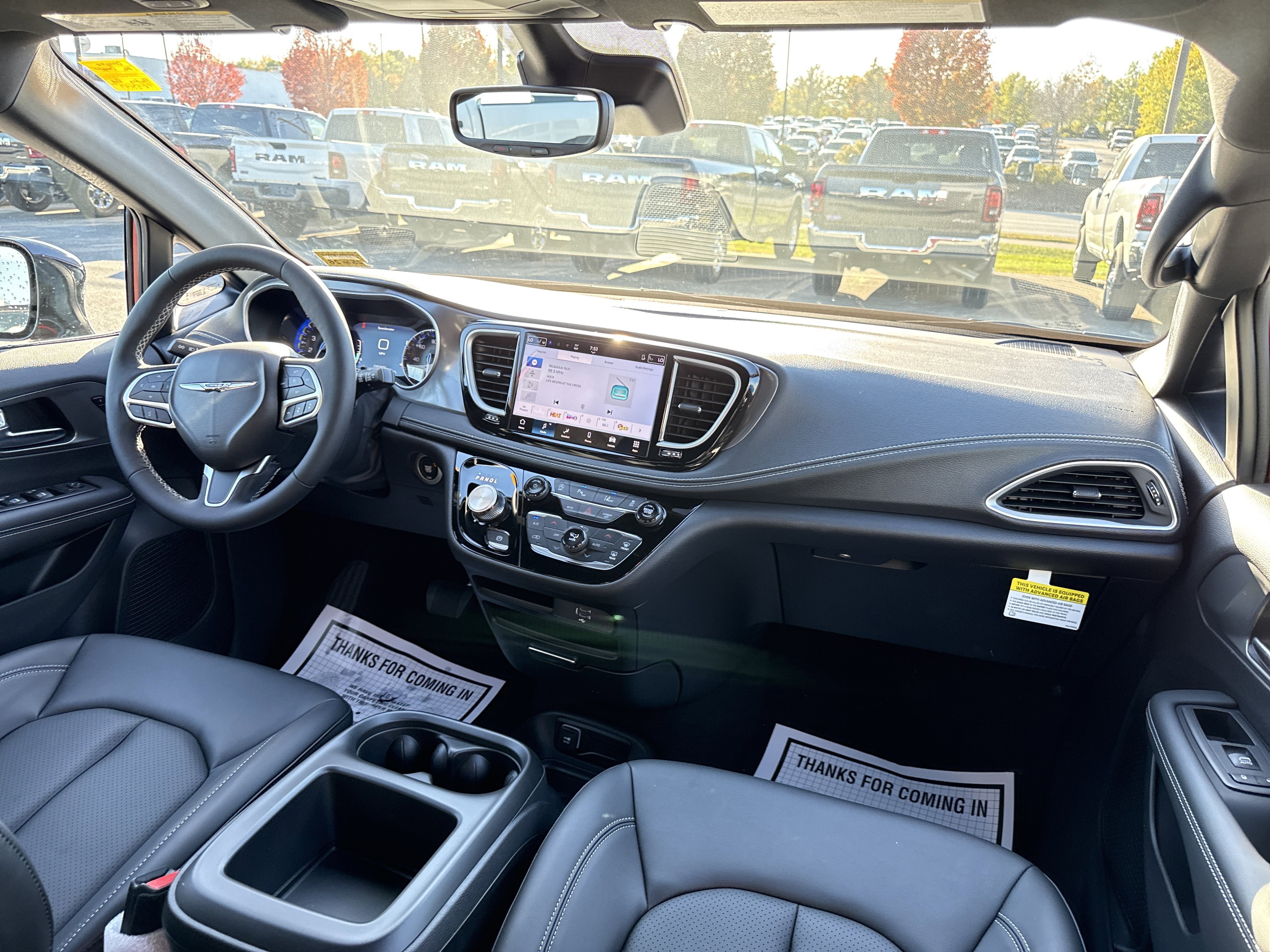 2026 Chrysler Pacifica Select - Photo 14