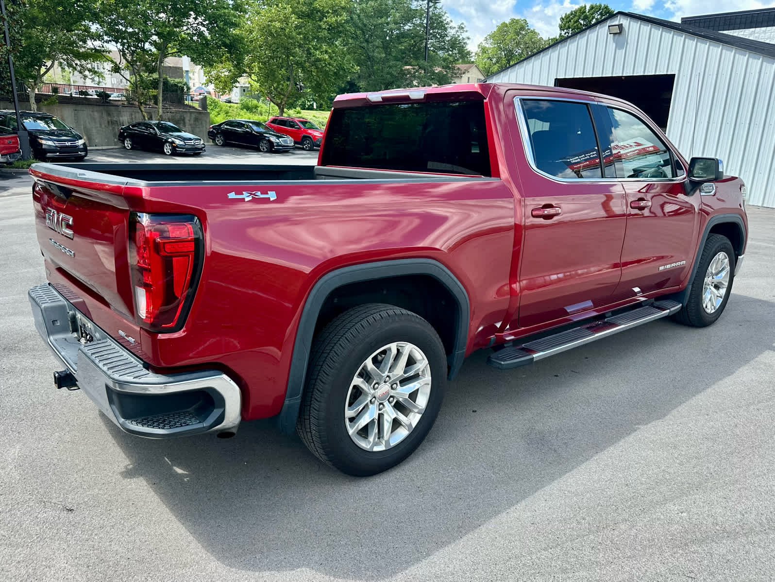 Used 2020 Red Quartz Tintcoat GMC SLE image 5
