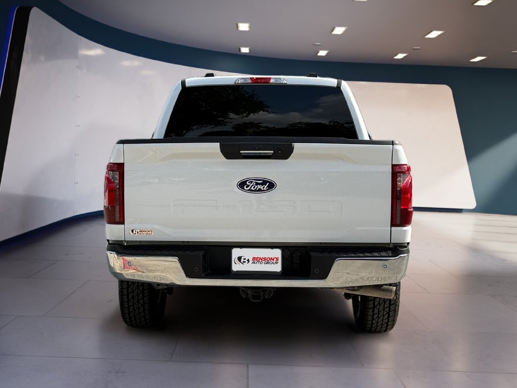 Used 2024 White Ford XLT image 4