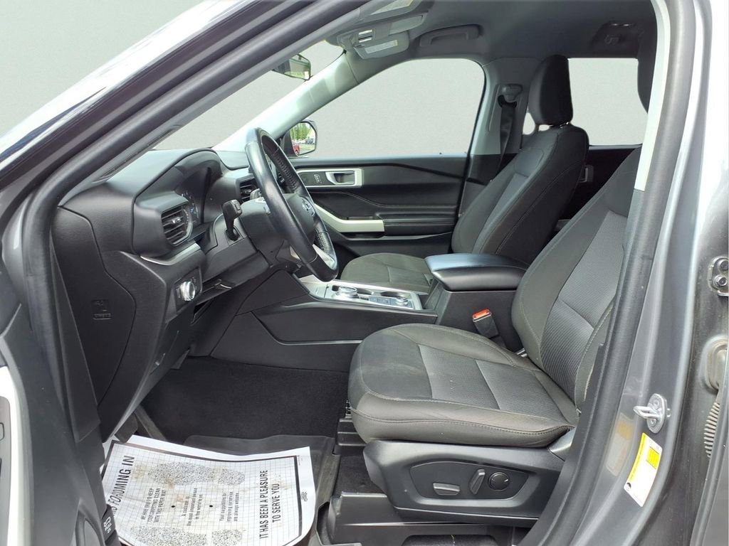 2022 Ford Explorer XLT - Photo 18
