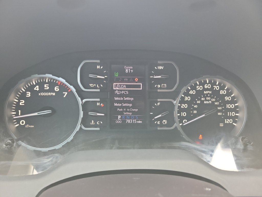 Used 2019 Gray Toyota SR5 image 11