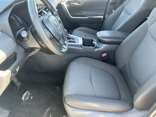 Used 2025 Silver Sky Metallic Toyota XLE image 20