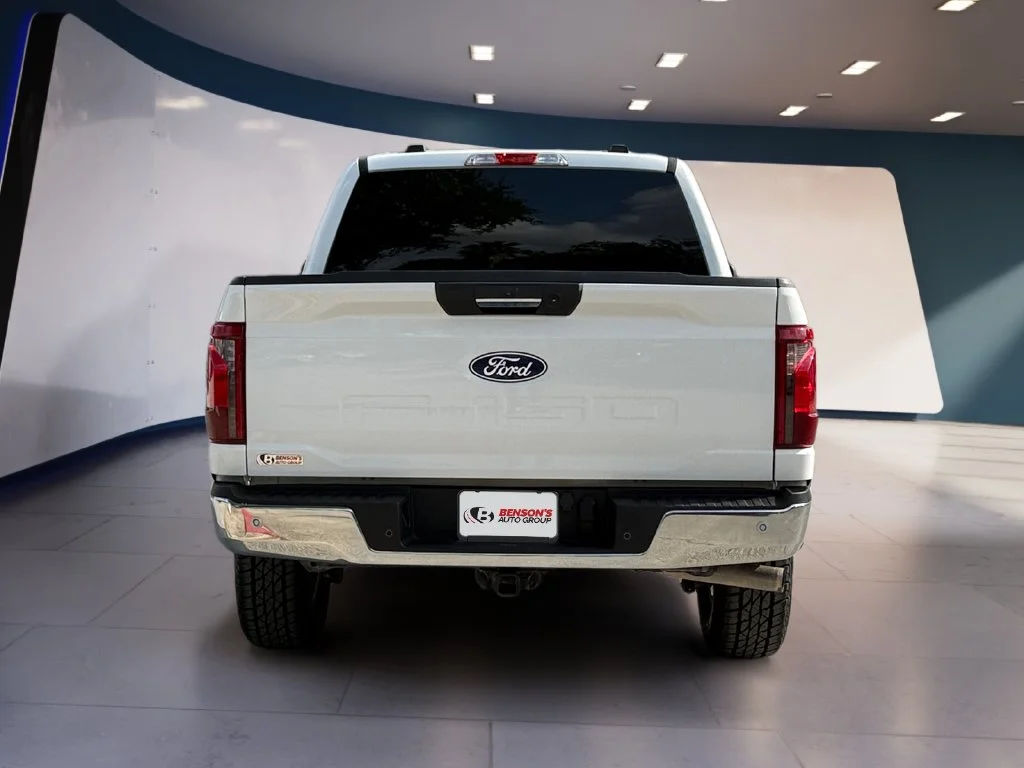 Used 2024 White Ford XLT image 4
