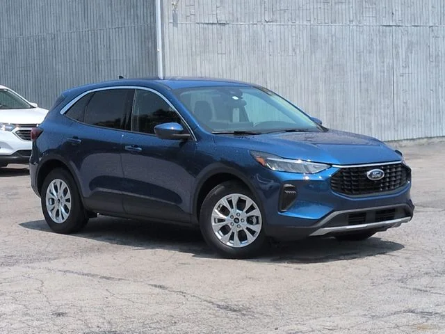 Used 2023 Blue Ford Active image 11