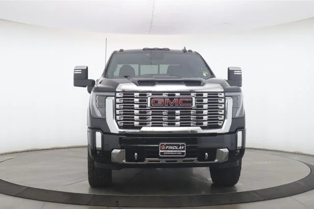 Used 2025 Black GMC Denali image 12