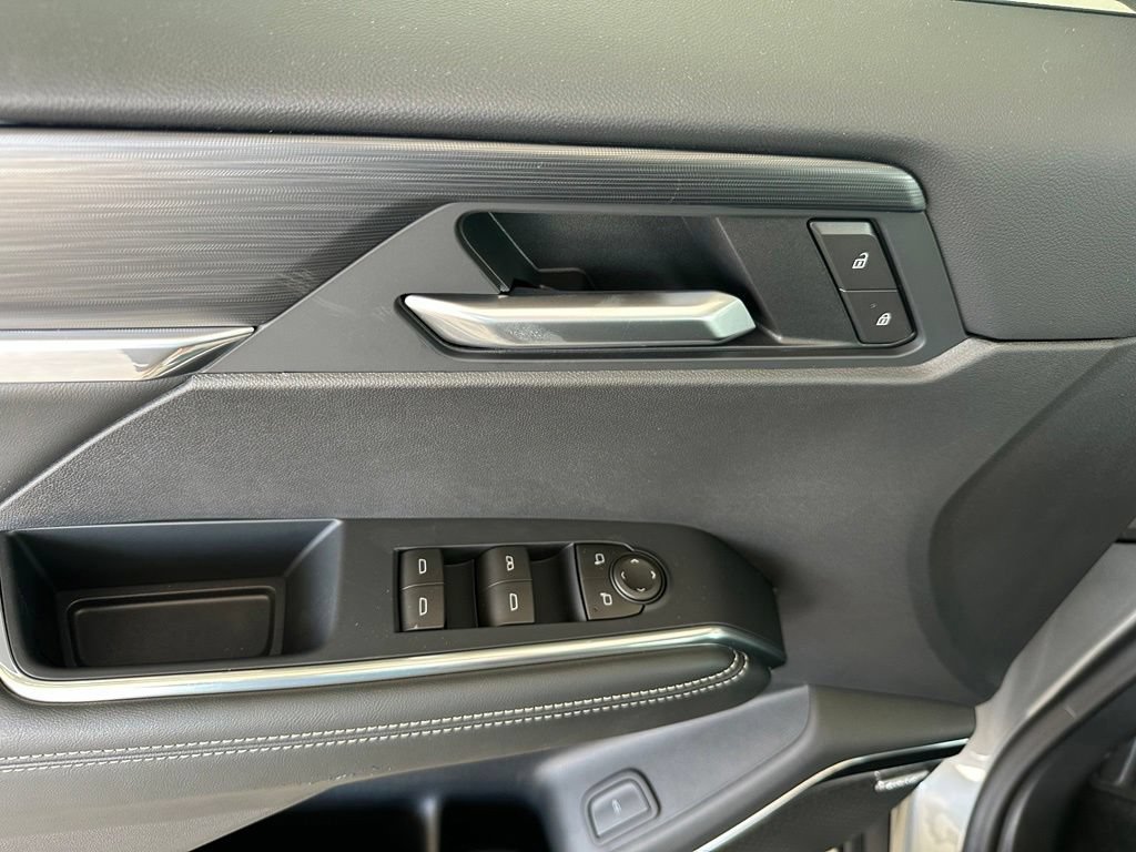 2026 GMC Acadia Elevation - Photo 11