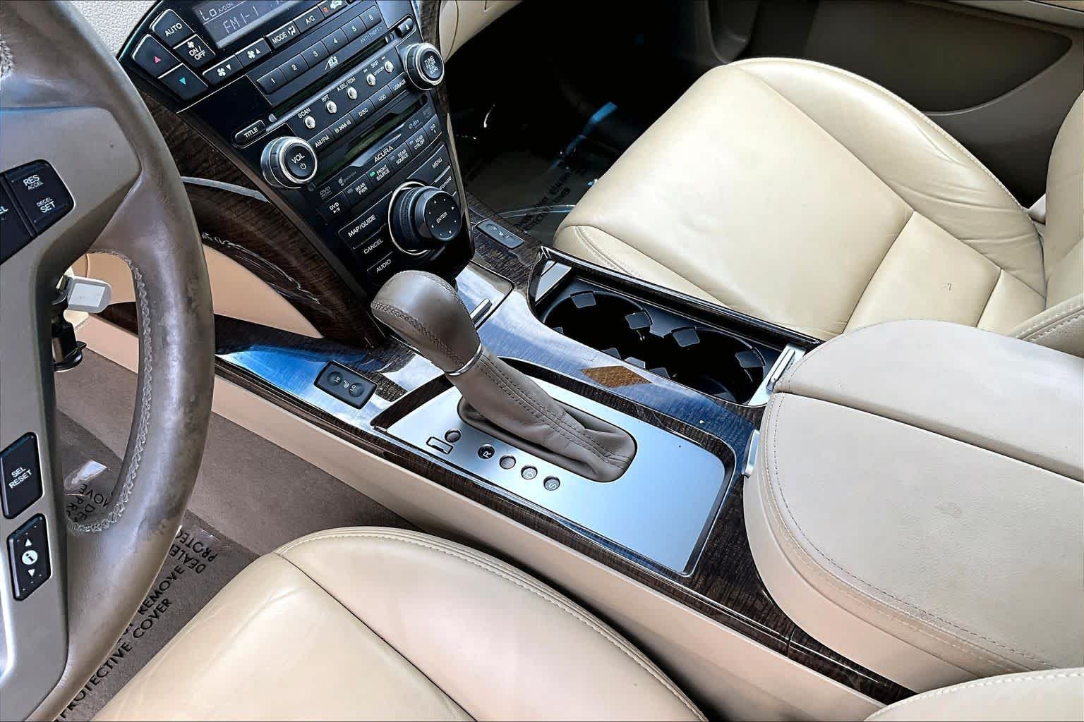 Used 2012 Aspen White Pearl II Acura Tech/Entertainment Pkg image 16