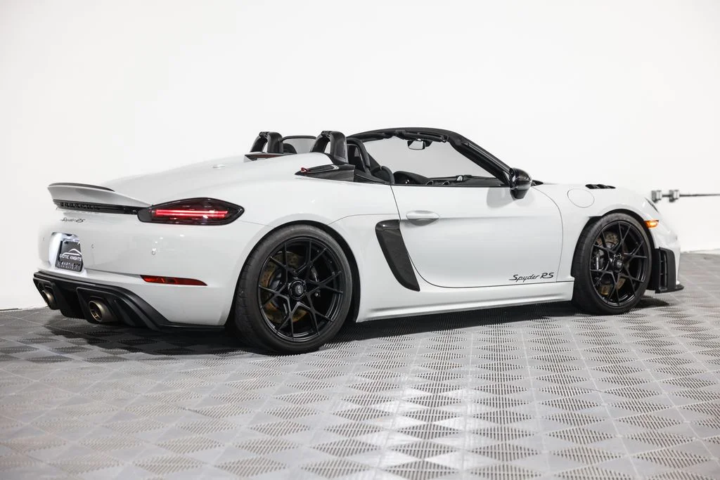 2024 Porsche 718 Spyder RS - Photo 11