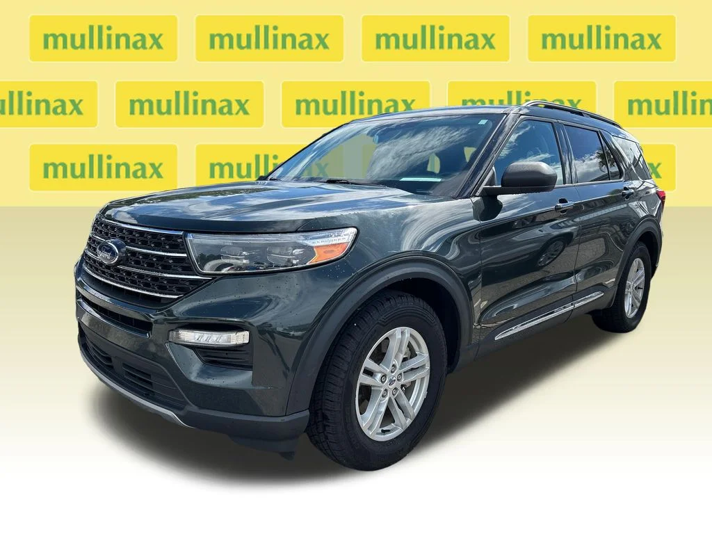 Certified Used 2022 Green Ford XLT image 6