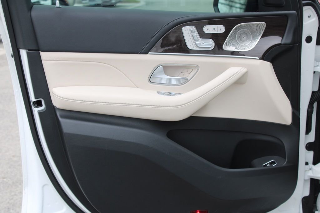 2025 Mercedes-Benz GLE GLE580 - Photo 9