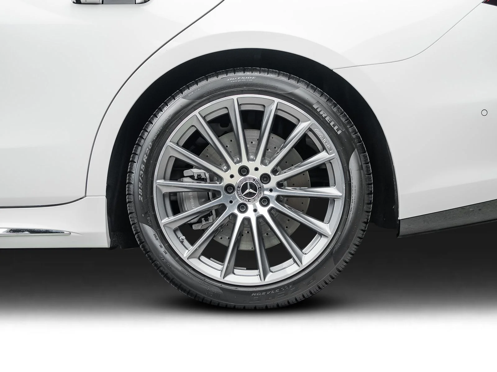 Used 2026 White Mercedes-Benz S 580 image 23