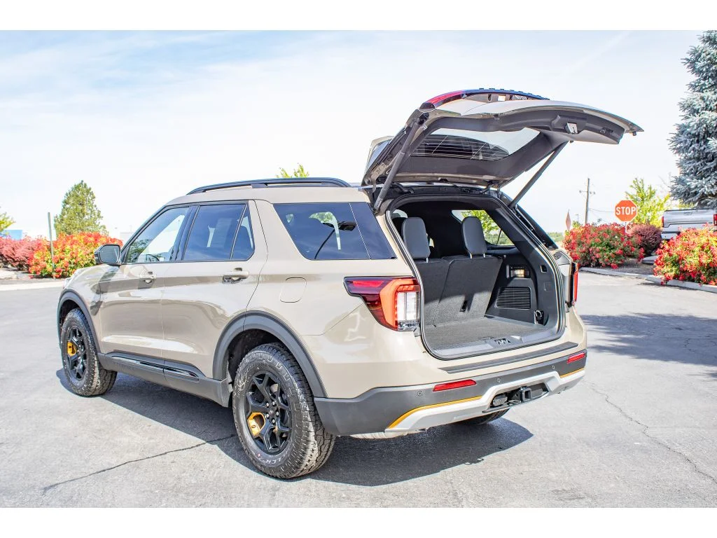 New 2026 MARSH GRAY Ford Tremor image 9