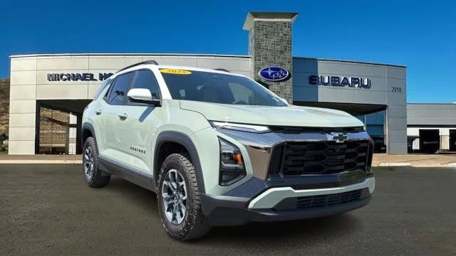 Used 2025 Green Chevrolet ACTIV image 1