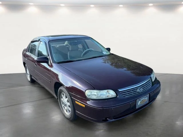 Used 1999 Red Chevrolet LS image 8