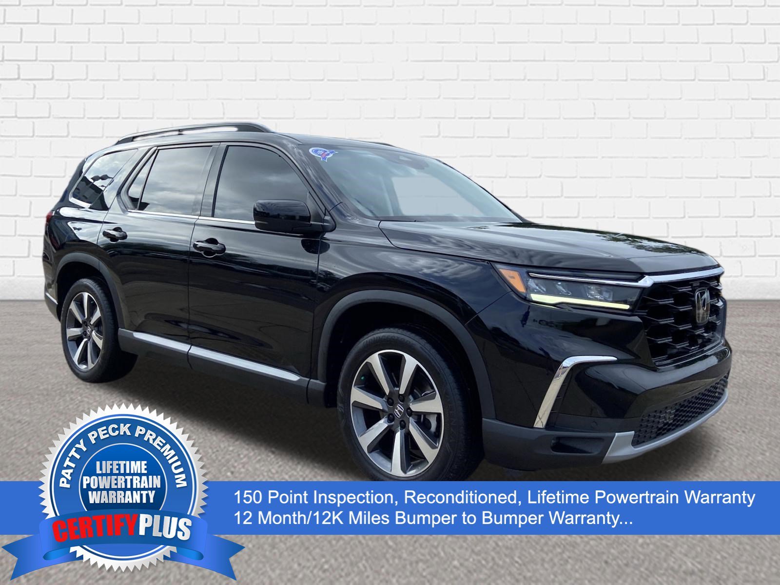 2023 Honda Pilot Touring AWD's photo