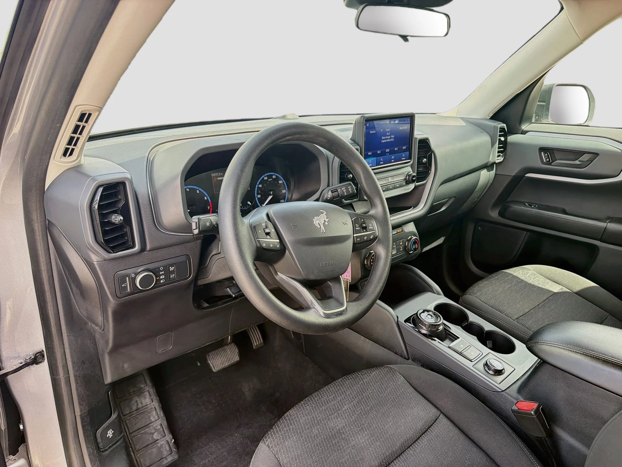 Used 2021 Silver Metallic Ford Base image 24