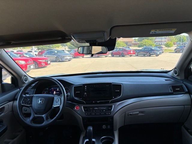 Used 2019 White Diamond Pearl Honda EX image 25