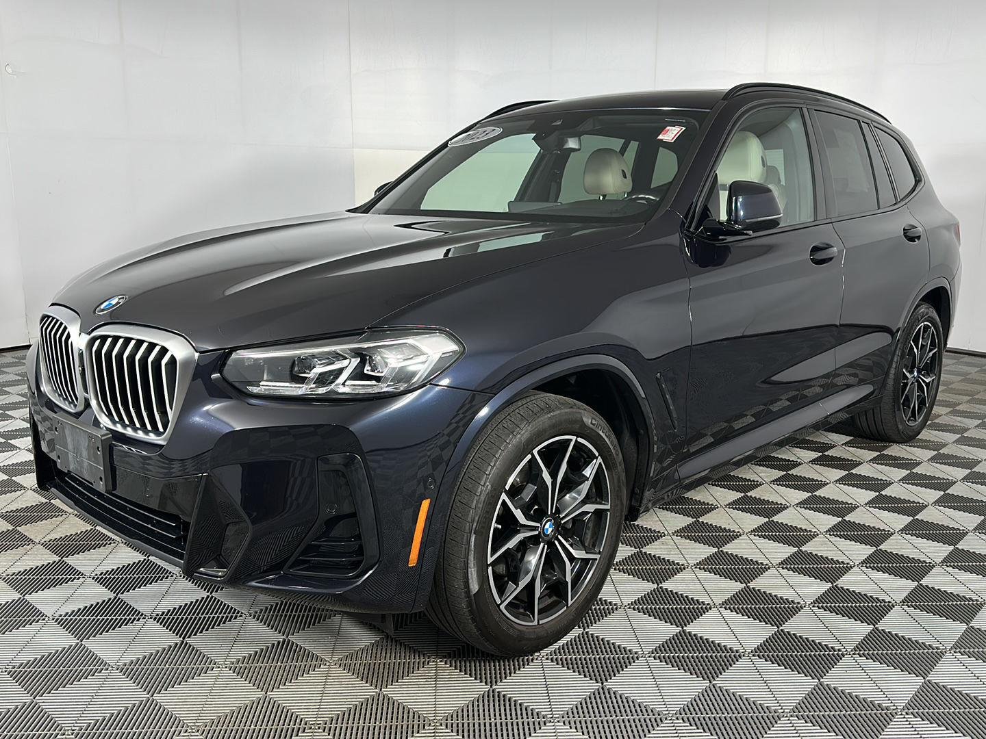 Certified Used 2023 Carbon Black Metallic BMW xDrive30i image 7