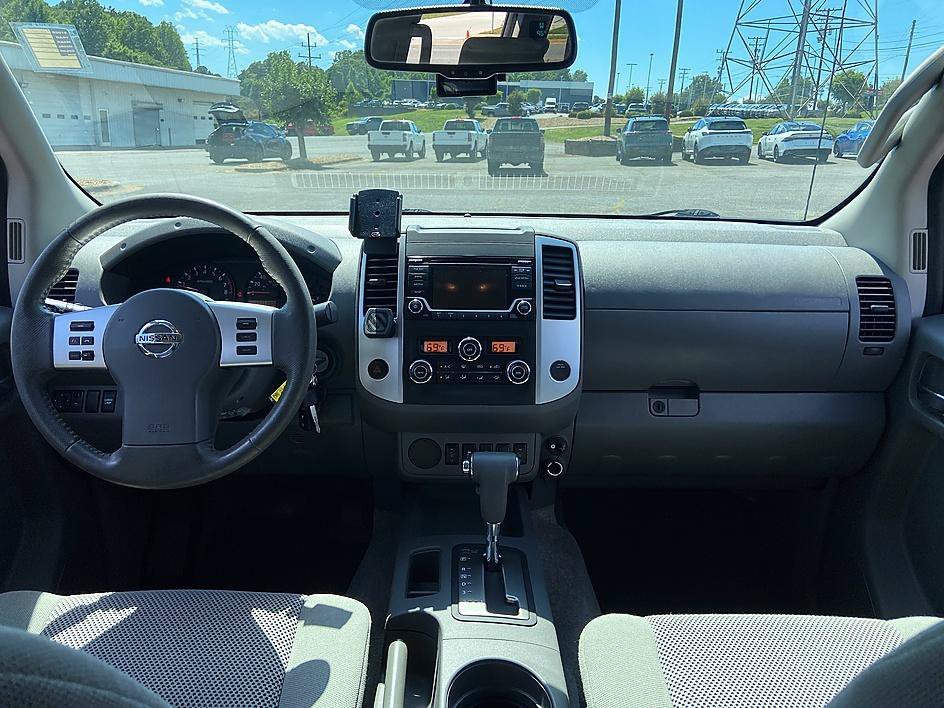 Used 2018 Gun Metallic Nissan SV V6 image 16